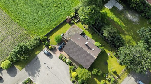 Ferienhaus mit Blick in die Weite Wiesenlandschaft 5 Min.vom Natursee Entfernt