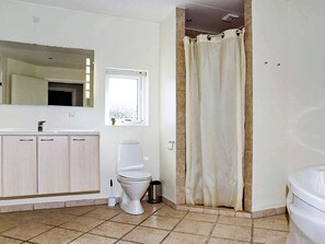 Ferienhaus | Badezimmer