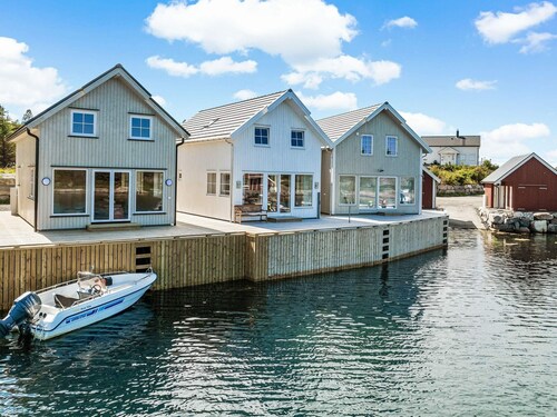 6 Person Holiday Home in Averoy