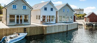 6 Person Holiday Home in Averoy