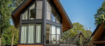 Spacious Holiday Home With Garden