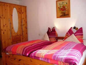 House | 2 bedrooms, individually furnished, iron/ironing board - Sandra Comfortable Holiday Residence (Lechbruck)