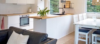 6 Person Holiday Home in Thyholm