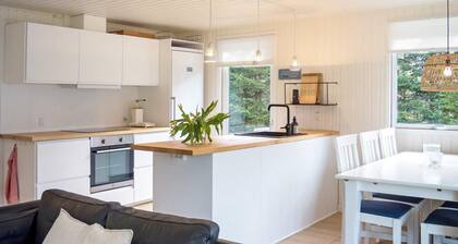 6 Person Holiday Home in Thyholm