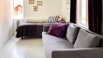 House | 4 bedrooms, individually furnished