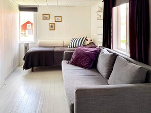 House | 4 bedrooms, individually furnished