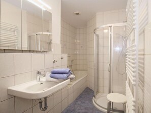 Apartment | Badezimmer