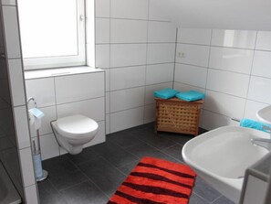 House | Bathroom - Holiday Home "max & Moritz" (Bammental)