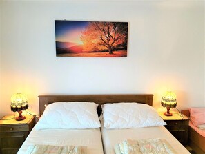 Apartment | 2 bedrooms, bed sheets - Apartment by Worthersee With Pool (Techelsberg am Worther See)