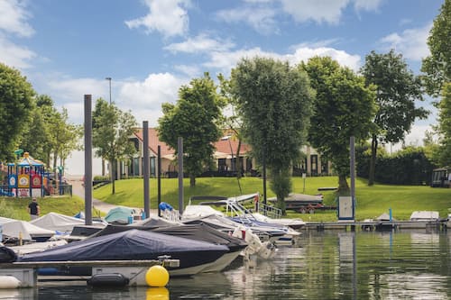House | Marina