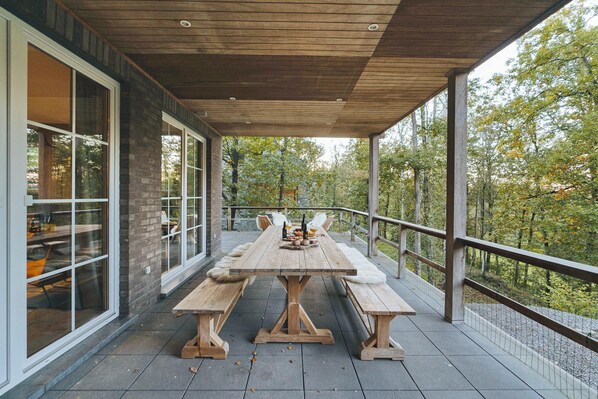 House | Balcony