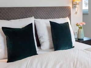 Apartment | 2 bedrooms, individually furnished, bed sheets - Apartment in Uderns Near Spieljoch Ski (Uderns)