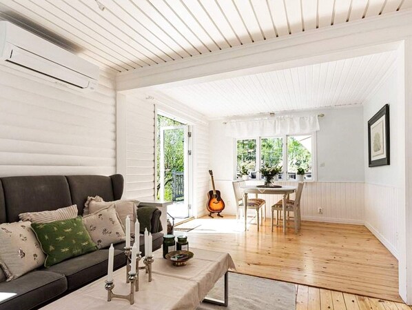 House | Living area - 6 Person Holiday Home in Mariefred-by Traum (Mariefred)