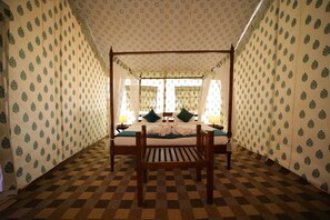 Premium Cottage - Shivadya Camps Mahakumbh Mela (Karchana)