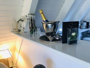 Interior - Frog Prince Modern Retreat (Butjadingen)