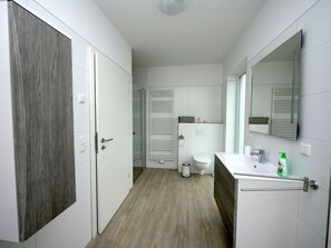 Bathroom - "home Port" Modern Retreat (Trent)