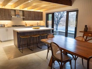 House | Private kitchen - Villa in Hoedspruit With a Jacuzzi (Hoedspruit)