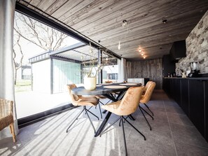 House | Dining