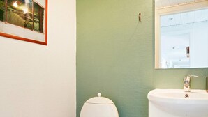 Unclassified image, 5 of 28, button - 6 Person Holiday Home in Svaneke (Svaneke)