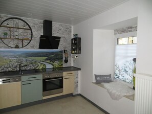 Ferienhaus | Eigene Küche | Ofen, Wasserkocher, Toaster