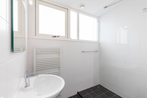 House | Bathroom