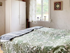 House | 2 bedrooms, individually furnished