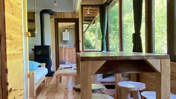 Bungalow, vue montagne | Coin séjour