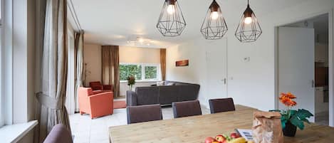 House | Living room