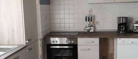 Apartment | Private kitchen | Oven, electric kettle, toaster, highchair