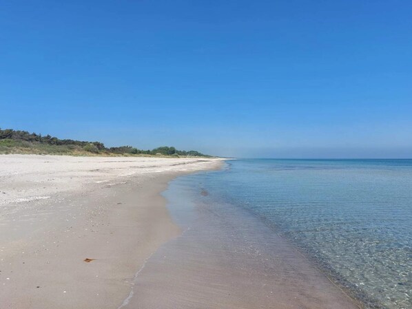 House | Water view - 6 Person Holiday Home in Vaeggerlose (Vaeggerlose)