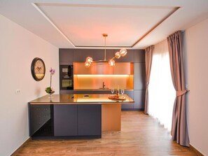 Apartment | Private kitchen | Fridge, microwave, oven, stovetop
