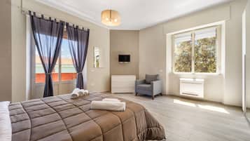 1 bedroom, iron/ironing board, free WiFi, bed sheets