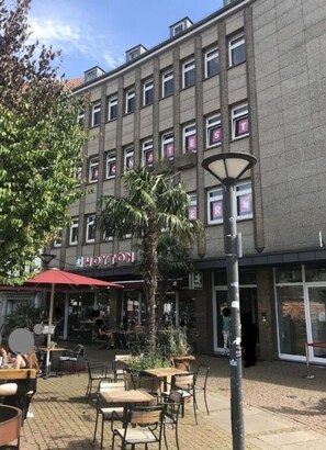 Outdoor dining - Holiday Apartment 2 Oldenbug (Oldenburg)