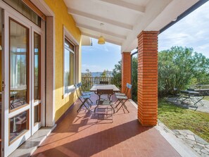 House | Exterior - Holiday Home in Marciaga With Pool & Gulf Views (Costermano sul Garda)