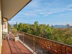 House | View from property - Holiday Home in Marciaga With Pool & Gulf Views (Costermano sul Garda)