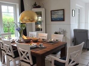 Dining - Holiday Home Haus Annelie (Butjadingen)