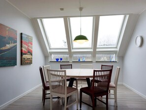 House | Dining