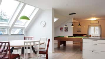 House | Dining