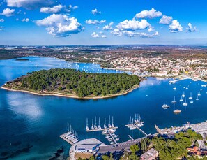 View from property - Comfortable Apartment With Terrace and Garden (Medulin)