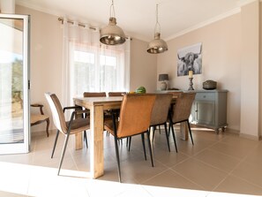 House | Dining - Comfy House With Large Garden and Swimming Pool (Arganil)