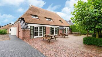 House | Exterior