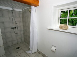 House | Bathroom