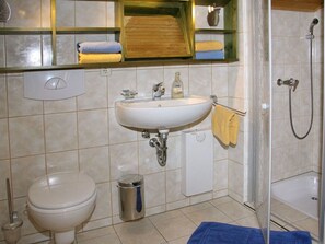 House | Bathroom