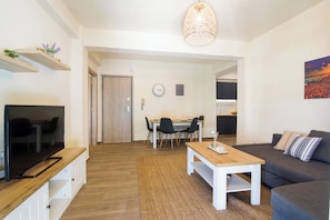 Appartement Ville | Aire de séjour | Téléviseur à écran plat