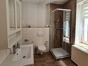 Apartment | Bilik Mandi
