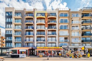 Apartment | Exterior - Apartment by Zeedijk With Sea View (Koksijde)