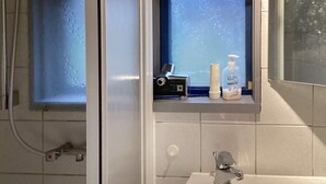 House | Bathroom - 4 Person Holiday Home in Esbjerg V (Esbjerg)