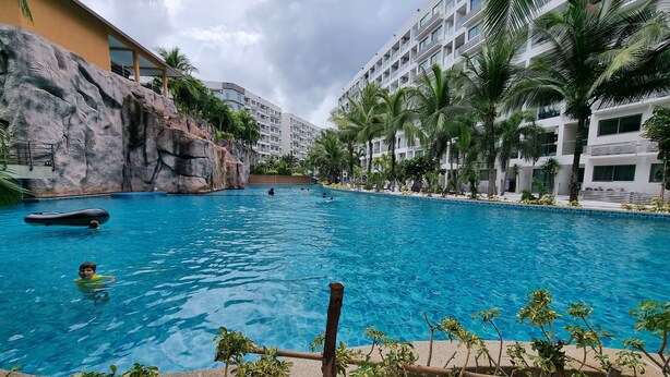 Exterior - Pool Access View Laguna Beach Resort 3 Condo (Pattaya)