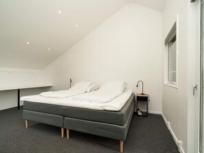 House | 2 bedrooms, individually furnished