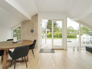 House | Dining